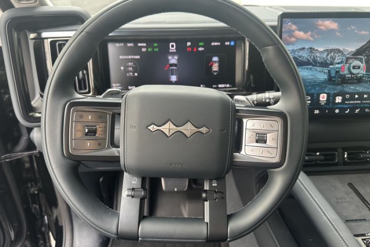 Used Formula Leopard 5 2025 Cloud Ride Laser-based Kunpeng Intelligent Driving Edition Interior 4