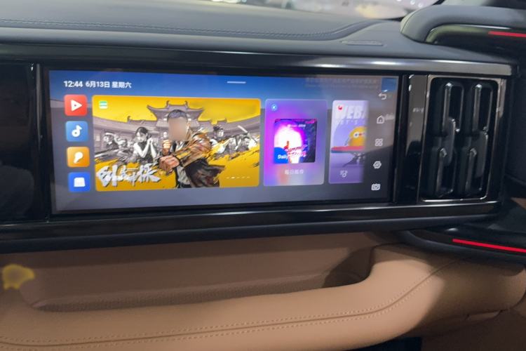 Used Formula Leopard 5 2025 Model 210KM Tian Shen Ultra Version Interior 8
