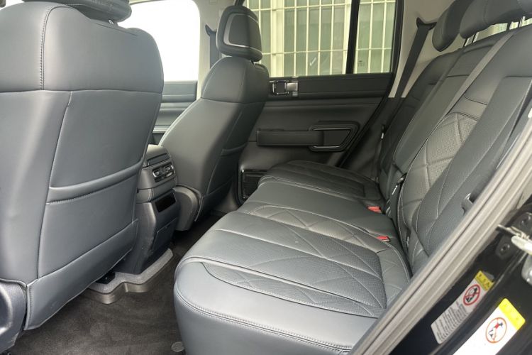 Used Formula Leopard 5 2025 Cloud Ride Laser-based Kunpeng Intelligent Driving Edition Interior 8