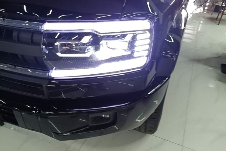 Used Formula Leopard 5 2025 Cloud Ride Laser-based Kunpeng Intelligent Driving Edition Left Front Headlight