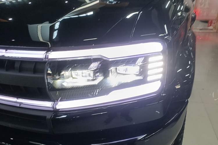 Used Formula Leopard 5 2025 Laser Qiankun Intelligent Driving Edition Left Front Headlight