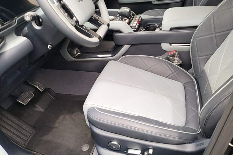 Used Formula Leopard 5 2025 Cloud Ride Laser-based Kunpeng Intelligent Driving Edition Left Front Seat