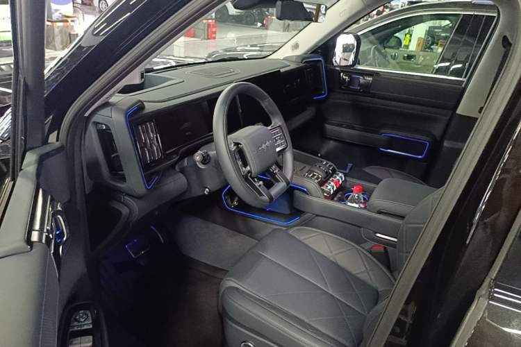 Used Formula Leopard 5 2025 Cloud Ride Laser-based Kunpeng Intelligent Driving Edition Left Front Seat