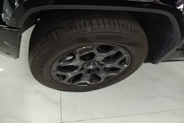 Used Formula Leopard 5 2025 Cloud Ride Laser-based Kunpeng Intelligent Driving Edition Left Front Wheel Hub
