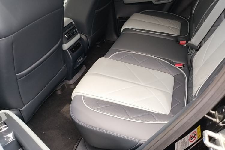 Used Formula Leopard 5 2025 Cloud Ride Laser-based Kunpeng Intelligent Driving Edition Left Rear Seat