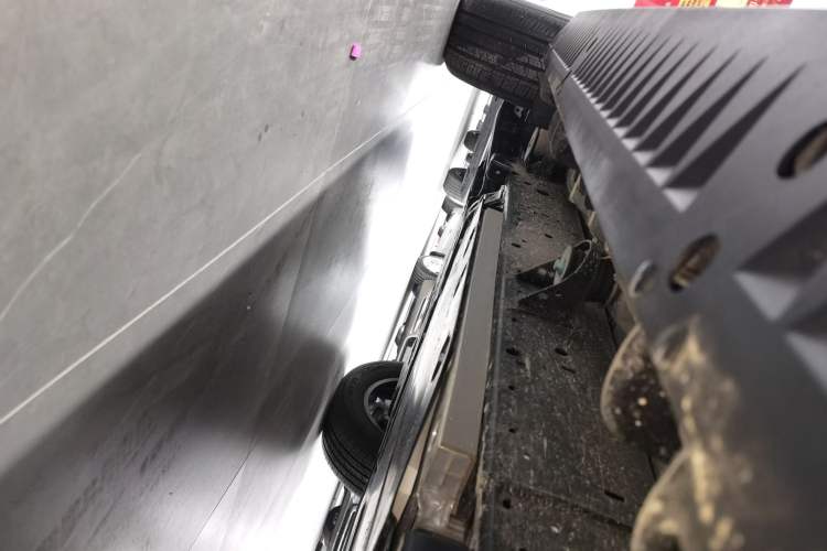 Used Formula Leopard 5 2025 TianShen Intelligent Driving Ultra Edition Left Side Sill