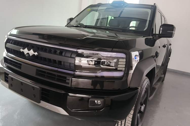Used Formula Leopard 5 2025 Model 210KM Cloud Ride Tian Shen Ultra Version Guazi used car, China used car export, Used car for sale, Used cars, Cheapest cars for sale