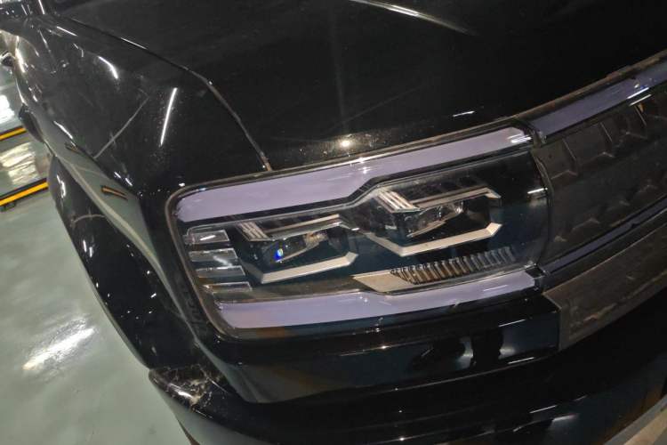 Used Formula Leopard 5 2025 TianShen Intelligent Driving Ultra Edition Right Front Headlight