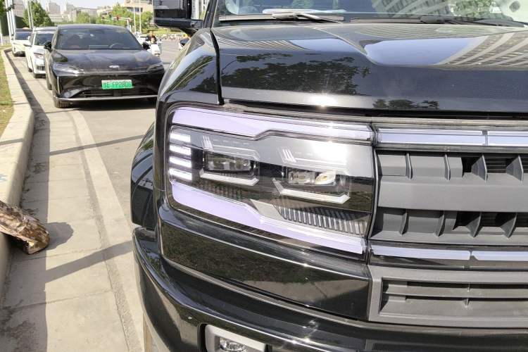 Used Formula Leopard 5 2025 Laser Qiankun Intelligent Driving Edition Right Front Headlight