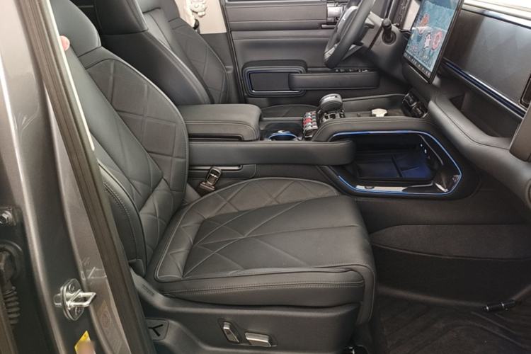 Used Formula Leopard 5 2025 TianShen Intelligent Driving Max Edition Right Front Seat