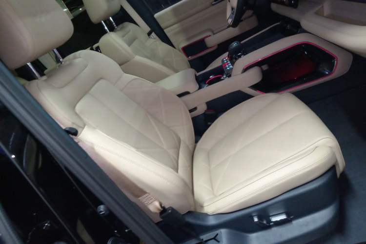 Used Formula Leopard 5 2025 TianShen Intelligent Driving Max Edition Right Front Seat