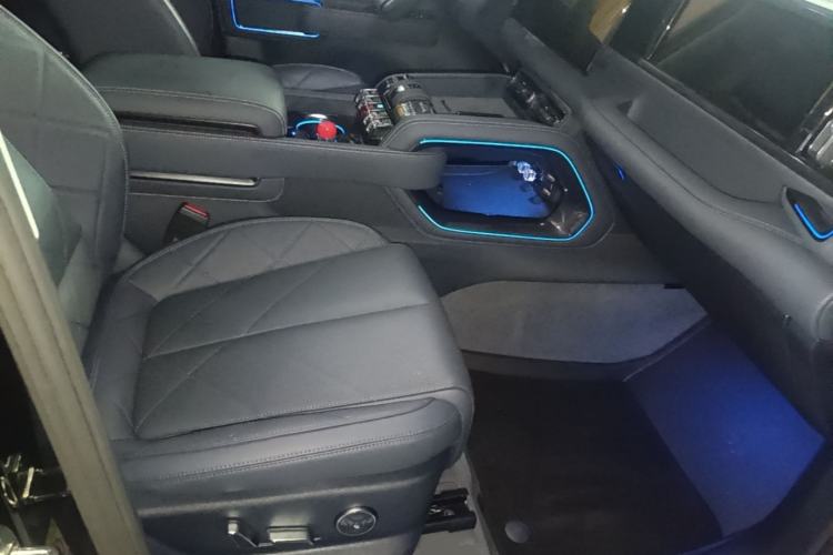 Used Formula Leopard 5 2025 Cloud Ride Laser-based Kunpeng Intelligent Driving Edition Right Front Seat