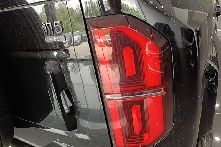 Used Formula Leopard 5 2025 TianShen Intelligent Driving Ultra Edition Right Rear Taillight