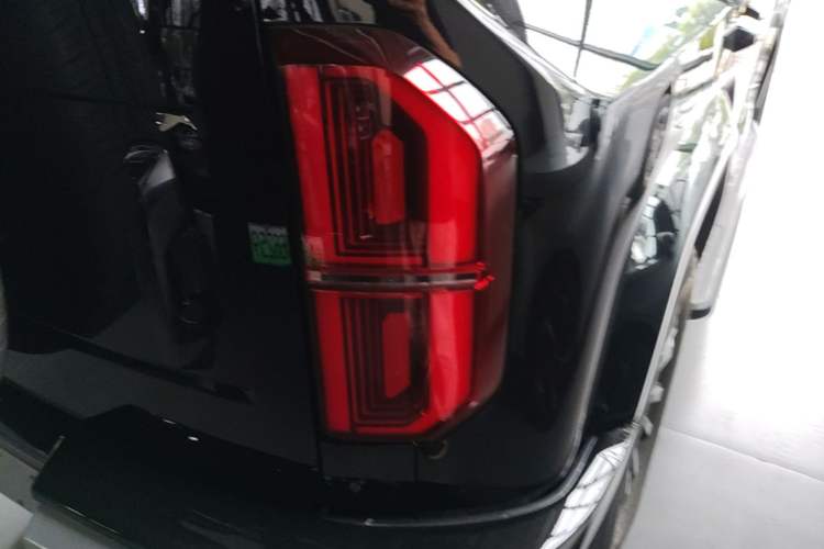 Used Formula Leopard 5 2025 TianShen Intelligent Driving Ultra Edition Right Rear Taillight
