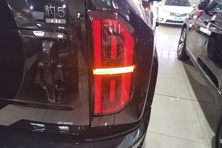 Used Formula Leopard 5 2025 TianShen Intelligent Driving Ultra Edition Right Rear Taillight