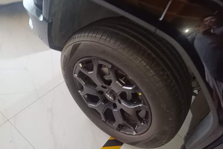 Used Formula Leopard 5 2025 Cloud Ride Laser-based Kunpeng Intelligent Driving Edition Right Rear Wheel Hub