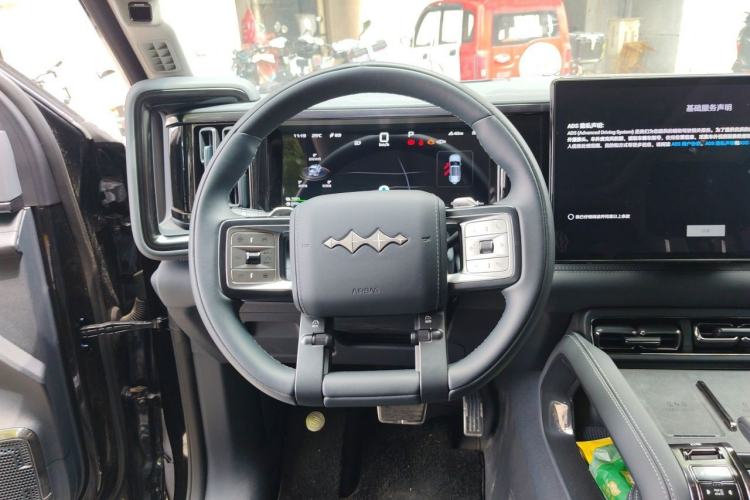 Used Formula Leopard 5 2025 Cloud Ride Laser-based Kunpeng Intelligent Driving Edition Steering Wheel
