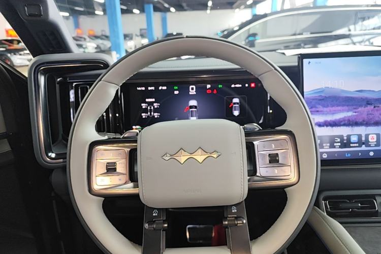 Used Formula Leopard 5 2025 Laser Qiankun Intelligent Driving Edition Steering Wheel