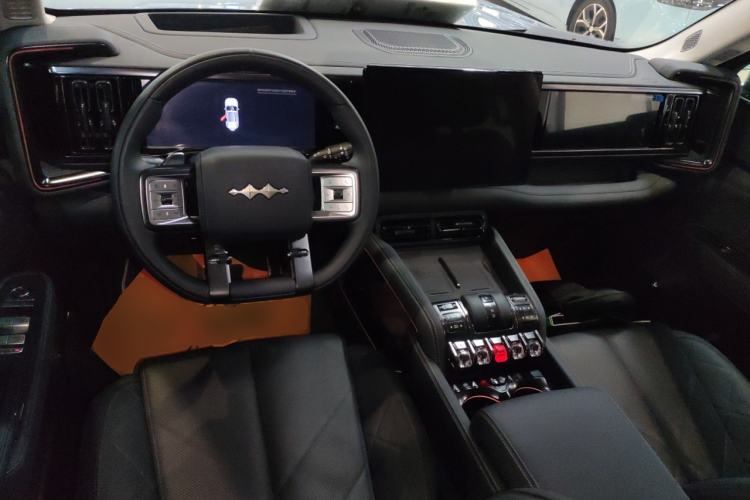 Used Formula Leopard 5 2025 TianShen Intelligent Driving Ultra Edition Center Console