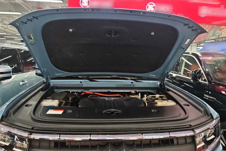 Used Formula Leopard 5 2025 TianShen Intelligent Driving Ultra Edition Engine Bay