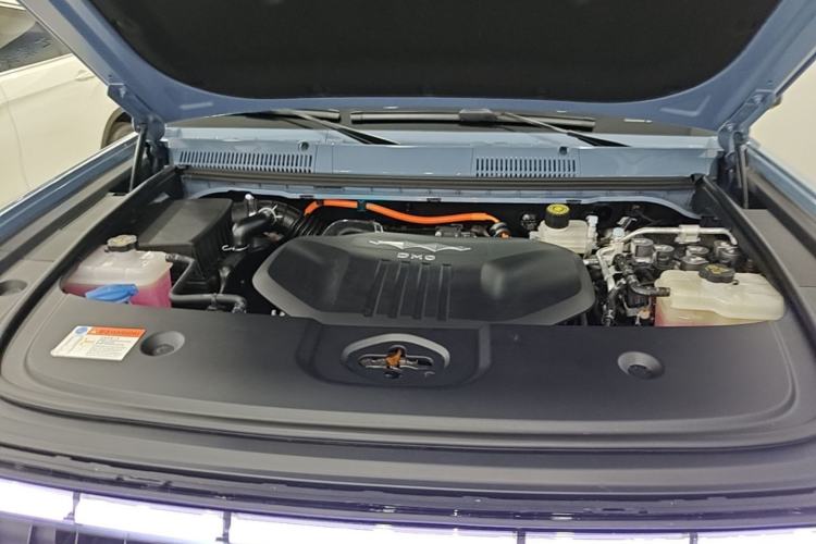 Used Formula Leopard 5 2025 TianShen Intelligent Driving Ultra Edition Engine Bay