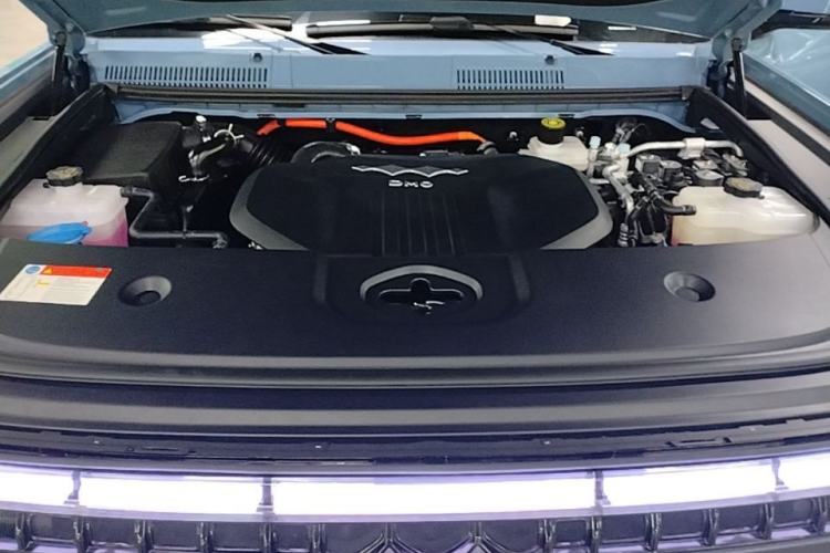 Used Formula Leopard 5 2025 TianShen Intelligent Driving Ultra Edition Engine Bay