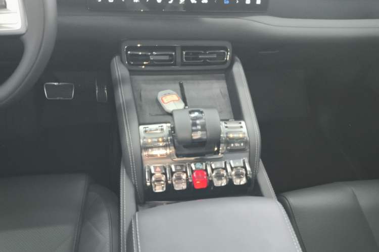 Used Formula Leopard 5 2025 TianShen Intelligent Driving Ultra Edition Gear Lever