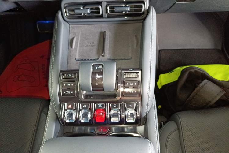 Used Formula Leopard 5 2025 TianShen Intelligent Driving Ultra Edition Gear Lever