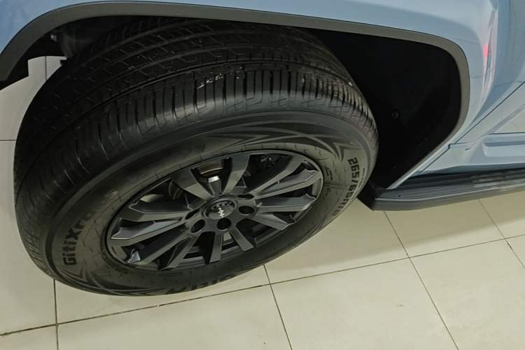 Used Formula Leopard 5 2025 TianShen Intelligent Driving Ultra Edition Left Front Wheel Hub