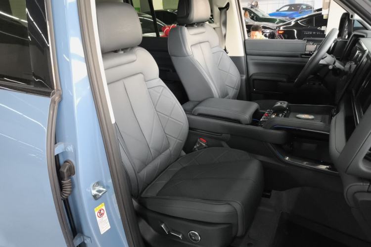 Used Formula Leopard 5 2025 TianShen Intelligent Driving Ultra Edition Right Front Seat