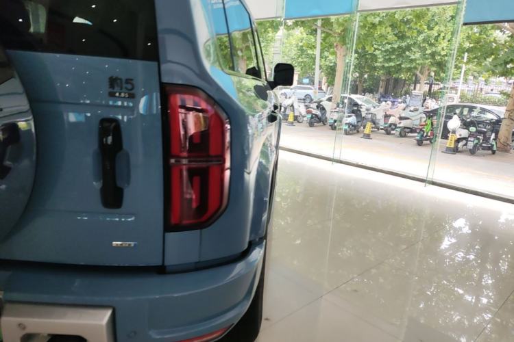 Used Formula Leopard 5 2025 TianShen Intelligent Driving Ultra Edition Right Rear Taillight