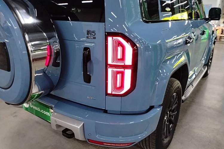 Used Formula Leopard 5 2025 TianShen Intelligent Driving Ultra Edition Right Rear Taillight