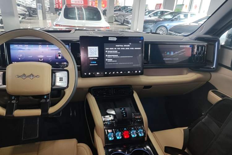 Used Formula Leopard 5 2025 TianShen Intelligent Driving Ultra Edition Audio And AC Panel