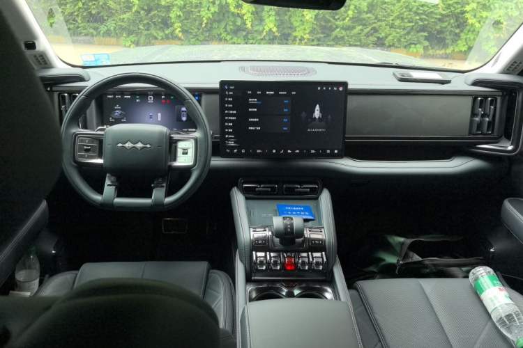 Used Formula Leopard 5 2025 TianShen Intelligent Driving Max Edition Center Console