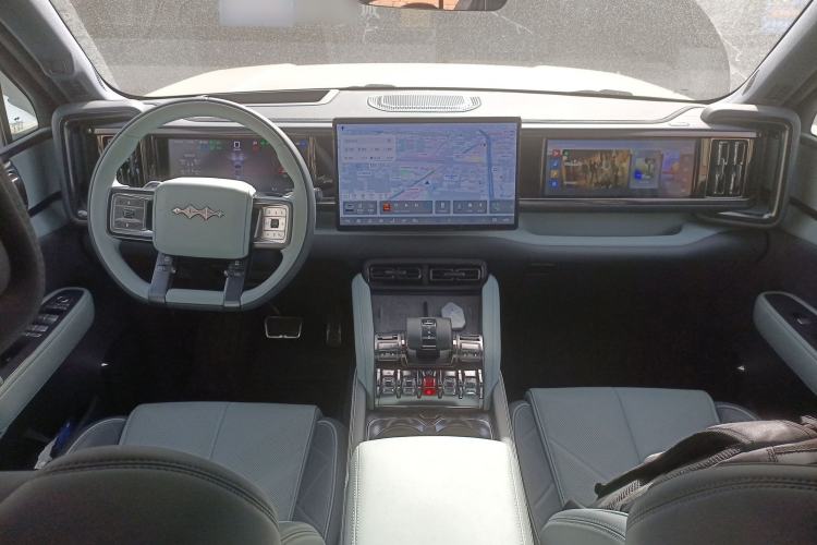 Used Formula Leopard 5 2025 TianShen Intelligent Driving Ultra Edition Center Console