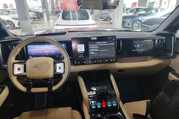 Used Formula Leopard 5 2025 TianShen Intelligent Driving Ultra Edition Center Console