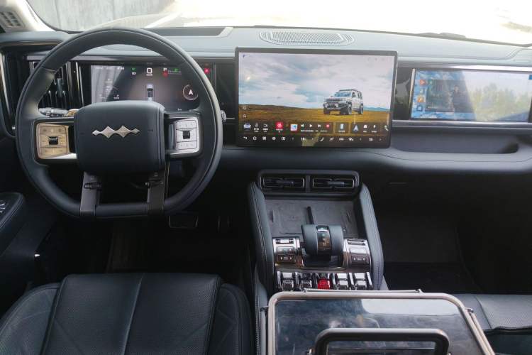 Used Formula Leopard 5 2025 TianShen Intelligent Driving Ultra Edition Center Console