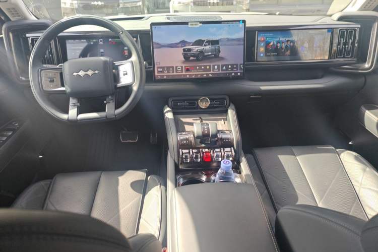 Used Formula Leopard 5 2025 TianShen Intelligent Driving Ultra Edition Center Console
