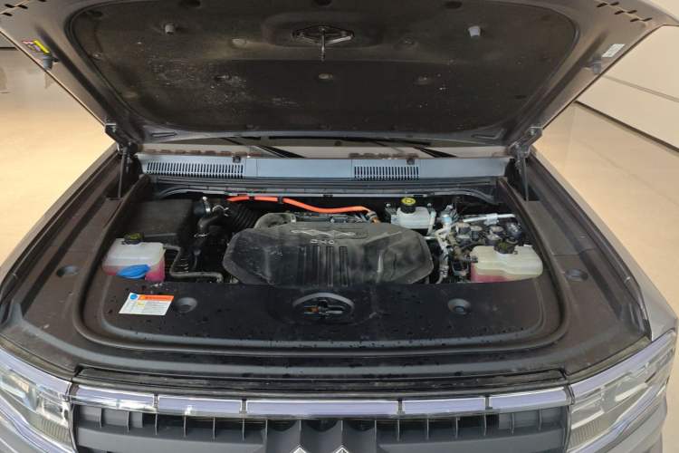 Used Formula Leopard 5 2025 TianShen Intelligent Driving Ultra Edition Engine Bay