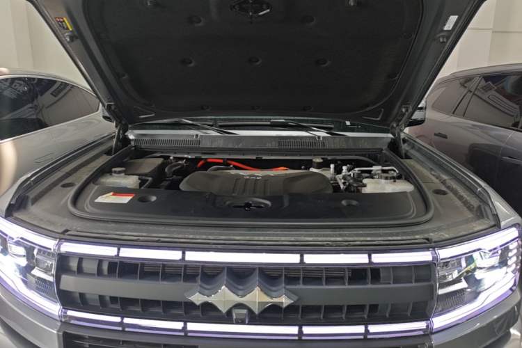 Used Formula Leopard 5 2025 TianShen Intelligent Driving Ultra Edition Engine Bay