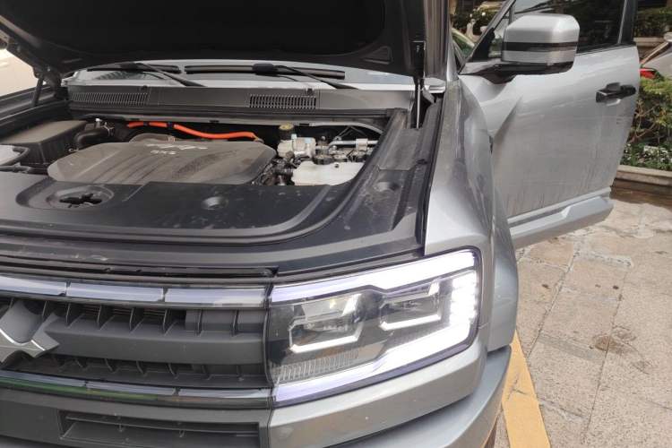 Used Formula Leopard 5 2025 TianShen Intelligent Driving Ultra Edition Engine Bay Left