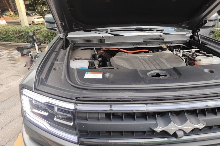 Used Formula Leopard 5 2025 TianShen Intelligent Driving Ultra Edition Engine Bay Right