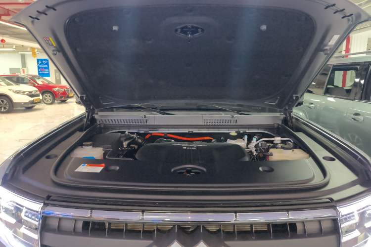 Used Formula Leopard 5 2025 TianShen Intelligent Driving Ultra Edition Engine Bay