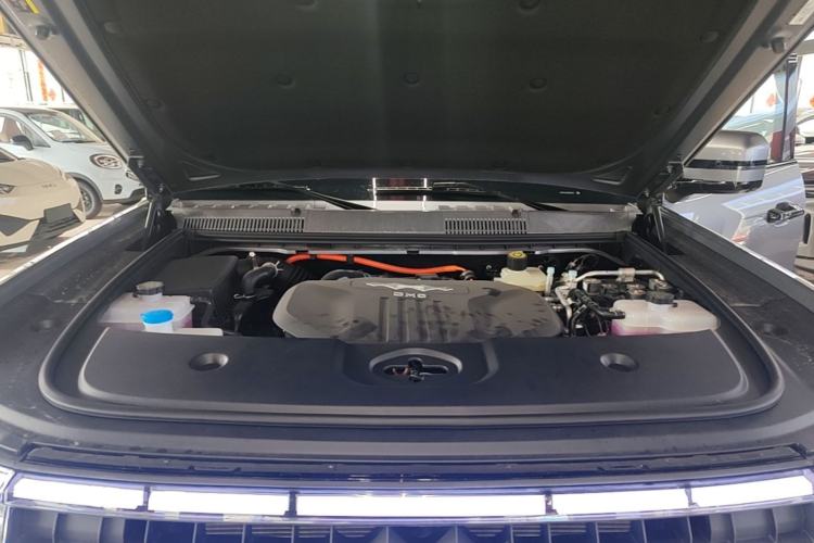 Used Formula Leopard 5 2025 TianShen Intelligent Driving Ultra Edition Engine Bay