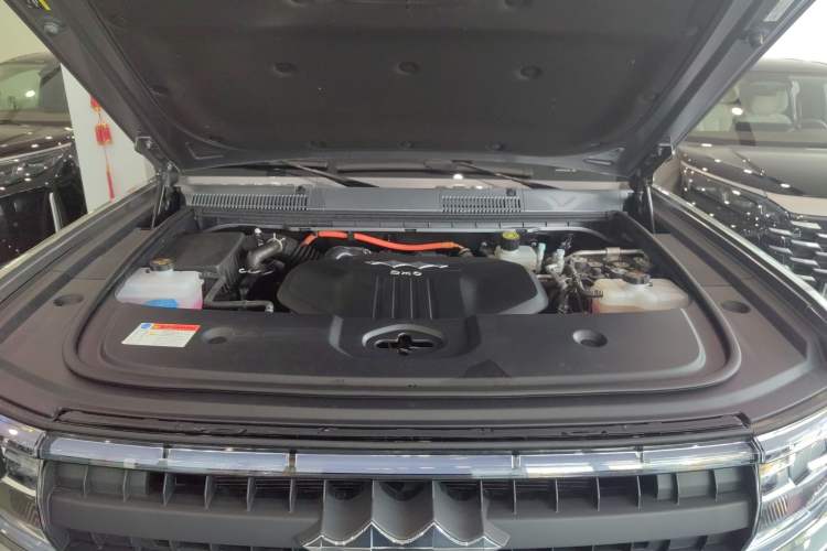 Used Formula Leopard 5 2025 TianShen Intelligent Driving Ultra Edition Engine Bay