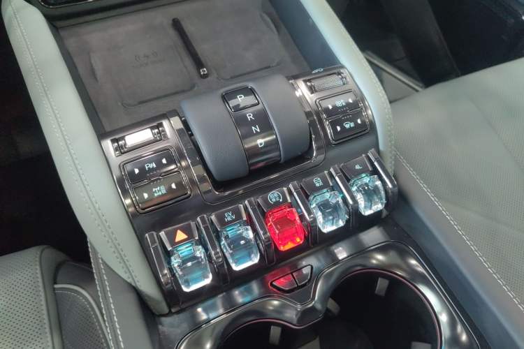 Used Formula Leopard 5 2025 TianShen Intelligent Driving Ultra Edition Gear Lever