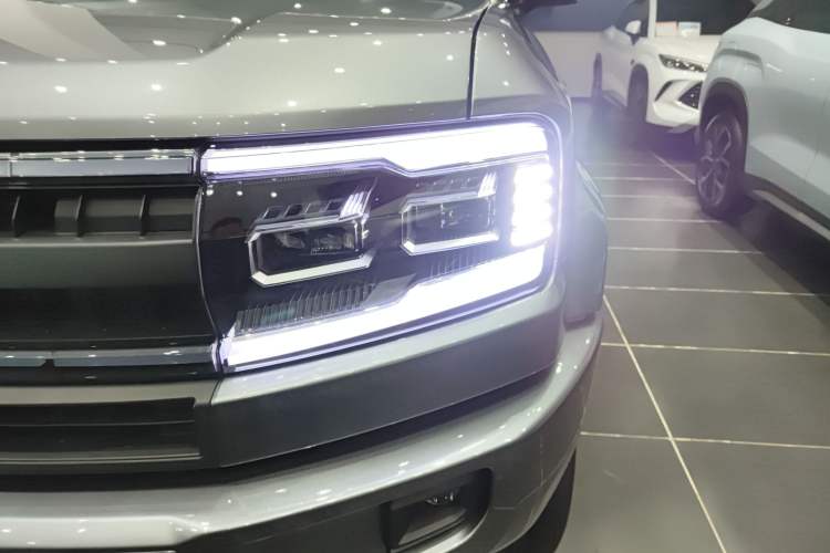 Used Formula Leopard 5 2025 TianShen Intelligent Driving Max Edition Left Front Headlight