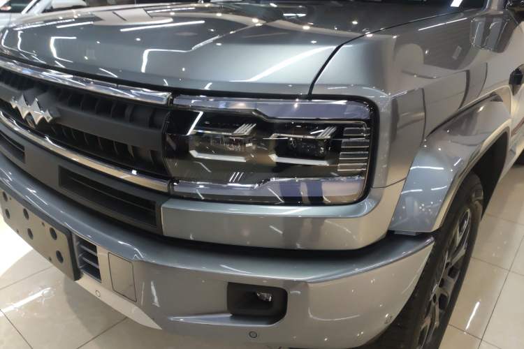 Used Formula Leopard 5 2025 Cloud Ride Laser-based Kunpeng Intelligent Driving Edition Left Front Headlight
