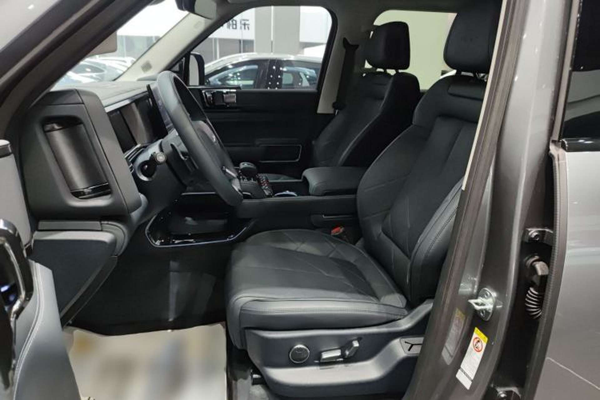 Used Formula Leopard 5 2025 TianShen Intelligent Driving Max Edition Left Front Seat