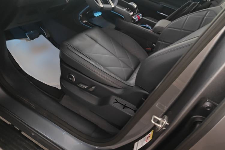 Used Formula Leopard 5 2025 Cloud Ride Laser-based Kunpeng Intelligent Driving Edition Left Front Seat